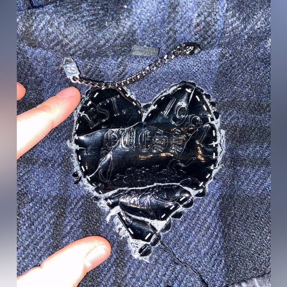 GUESS Women's Horn Toggle Button Hooded Plaid Jacket Winter Padded Coat - Picture 3 of 4